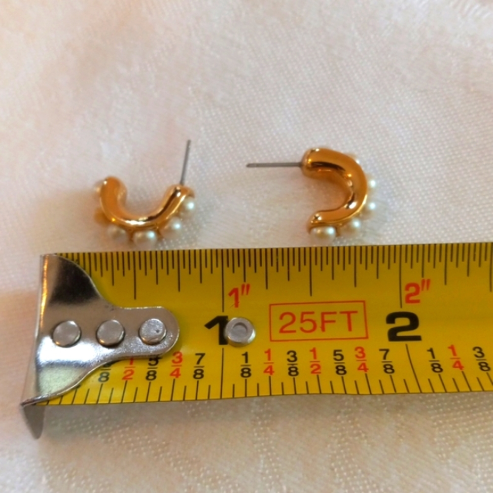 Monet Gold Tone Pearl Earrings - Picture 4 of 4